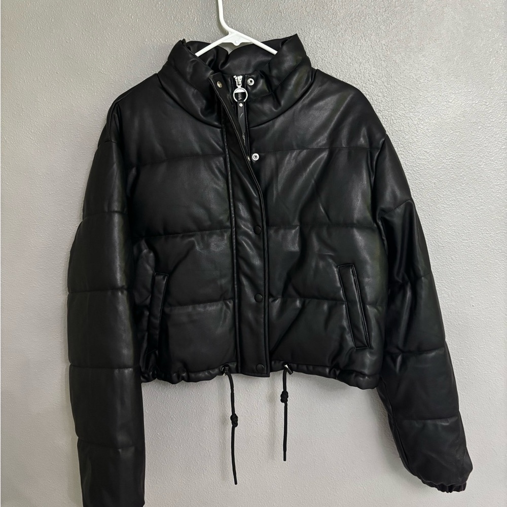 Women's Black Puffer Jacket